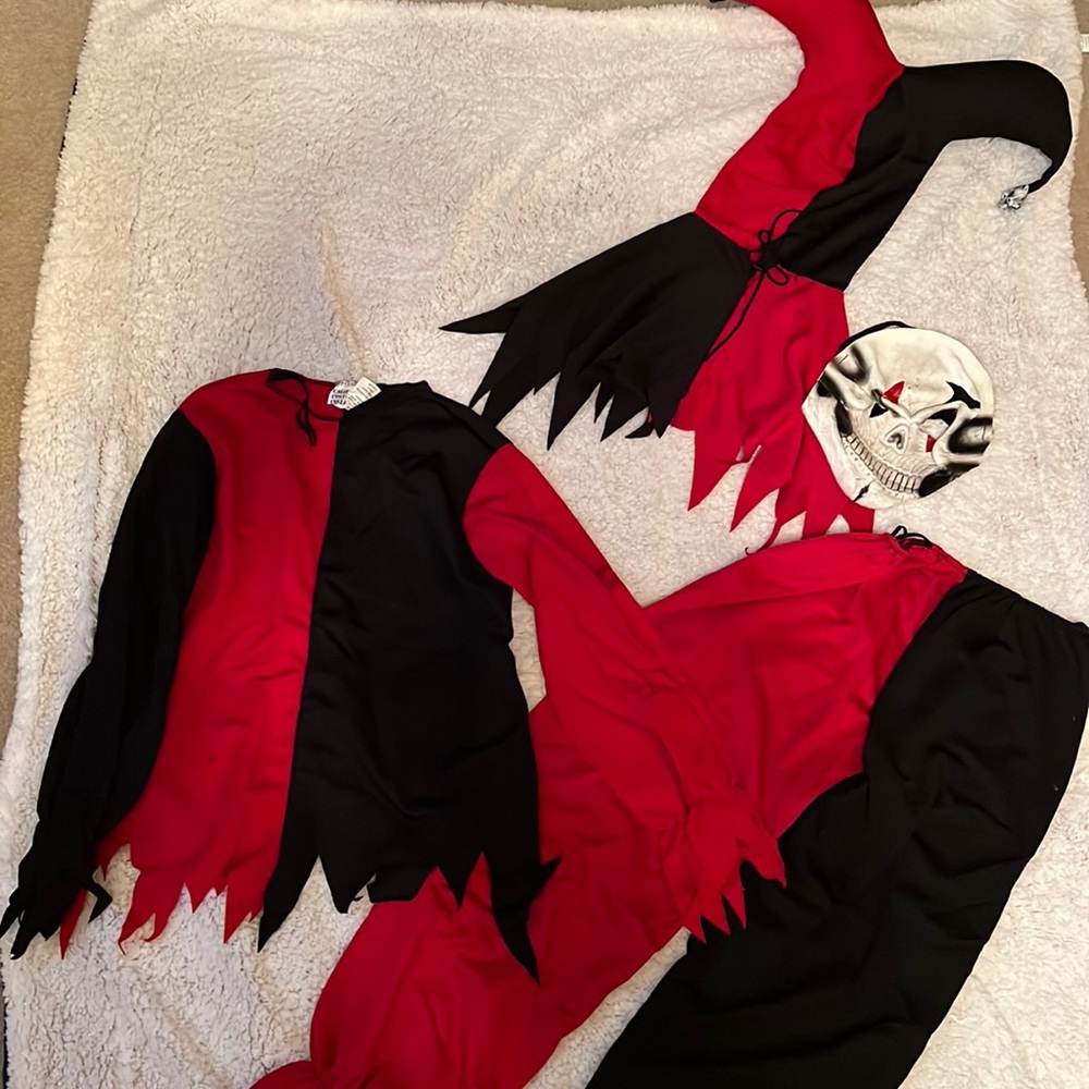 Totally Ghoul Evil Jester Costume